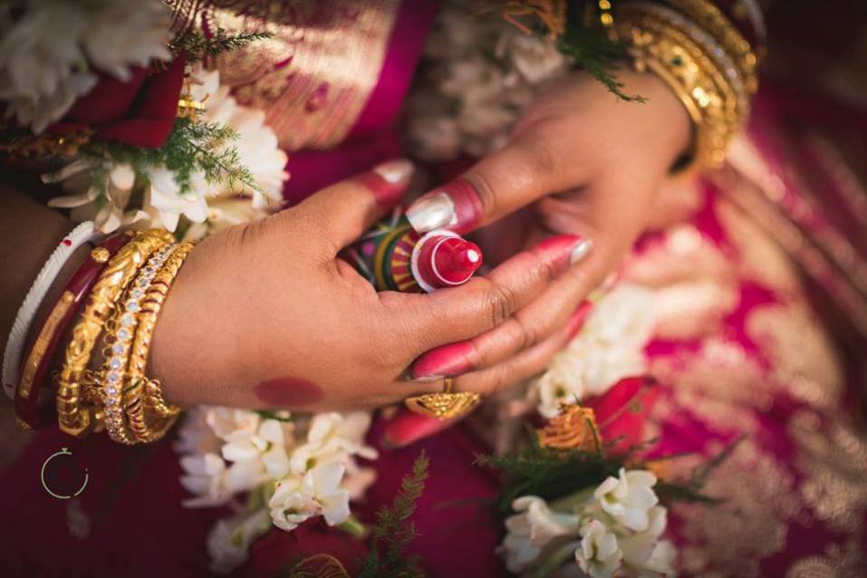 doorstep-wedding-12_15_214565-1560153041